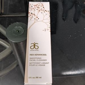 Arbonne RE9 Smoothing Facial Cleanser